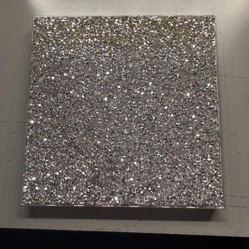 Revolution Pro Eyeshadow Palette Marylin Monroe - Picture 2 of 4